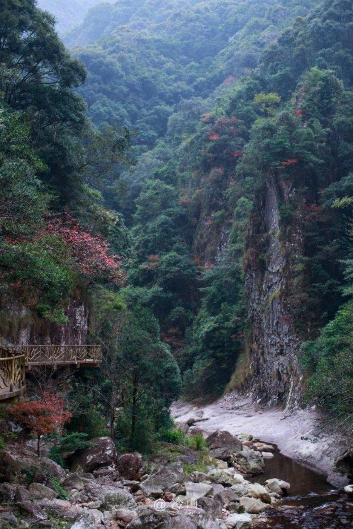 探讨各种话题的无人深空 买飞船交流平台
